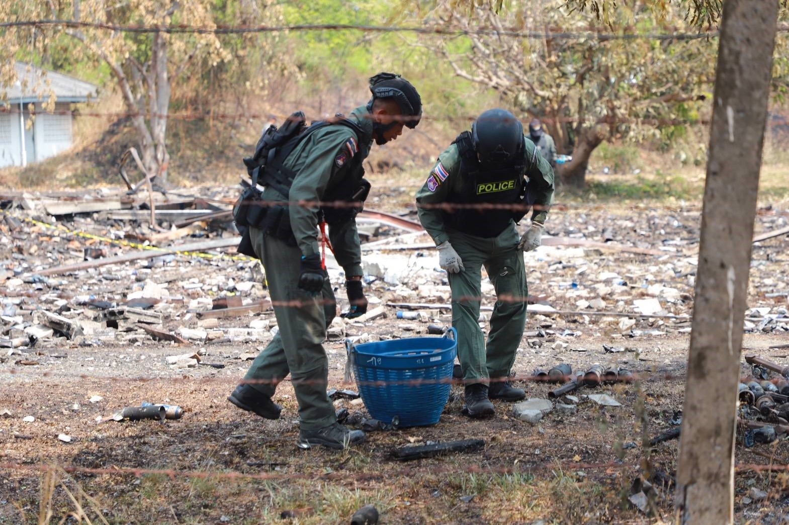 Tayland sınırında mühimmat deposunda patlama
