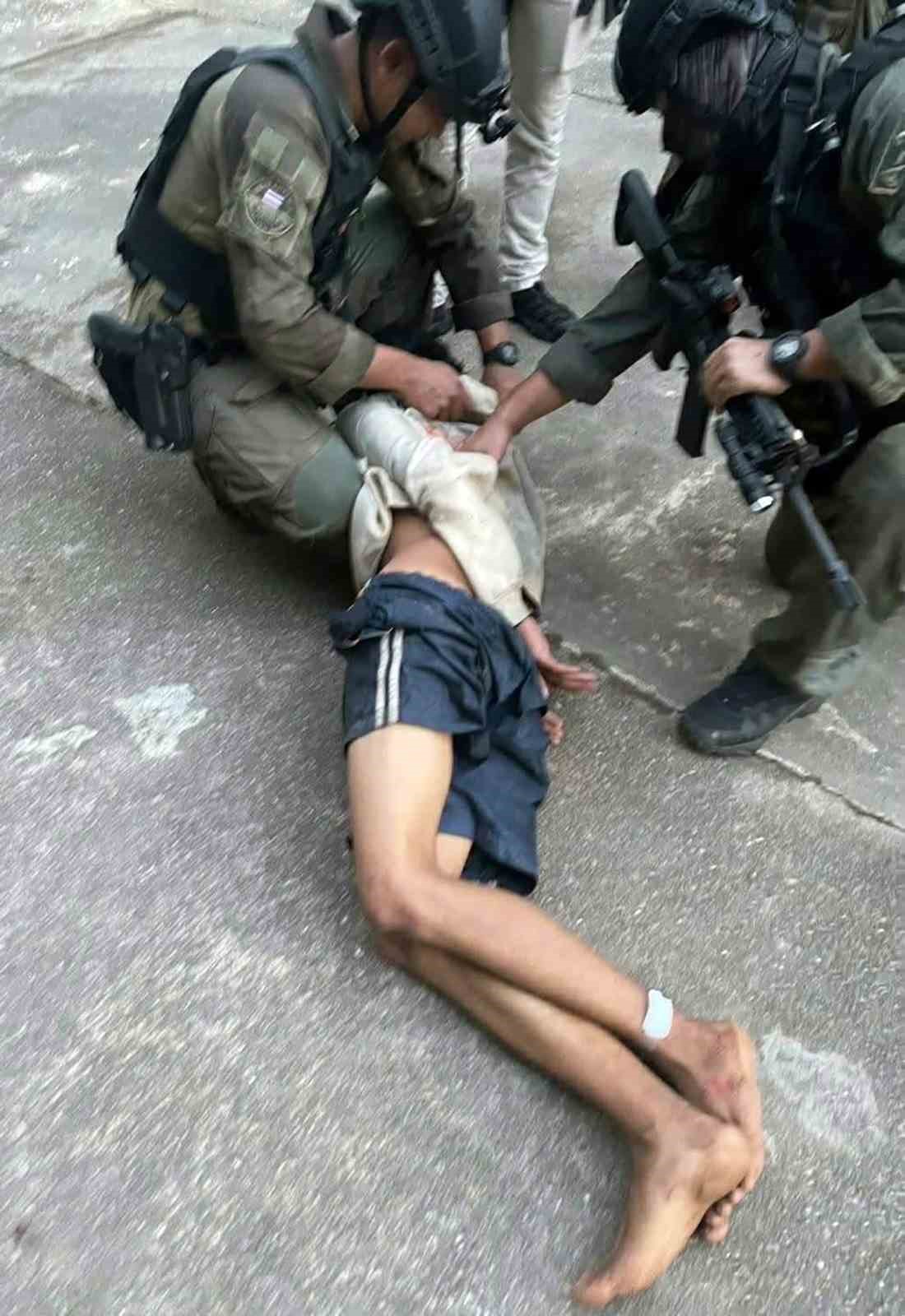 Tayland’da okulda rehine krizi: 18 yaşındaki silahlı saldırgan 2 kişiyi yaraladı
