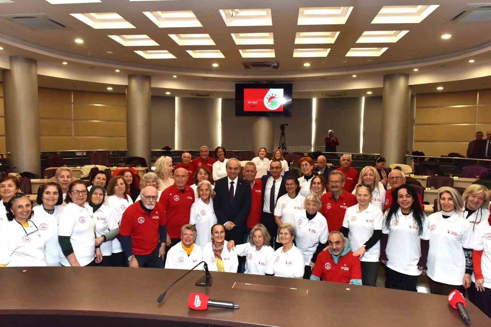 Tazelenme Üniversitesi bahar dönemi öğrencileri Kepez Belediyesi’nde gönüllü görev alacak
Tazelenme Üniversitesi bahar dönemi öğrencileri Kepez Belediyesi’nde gönüllü görev alacak