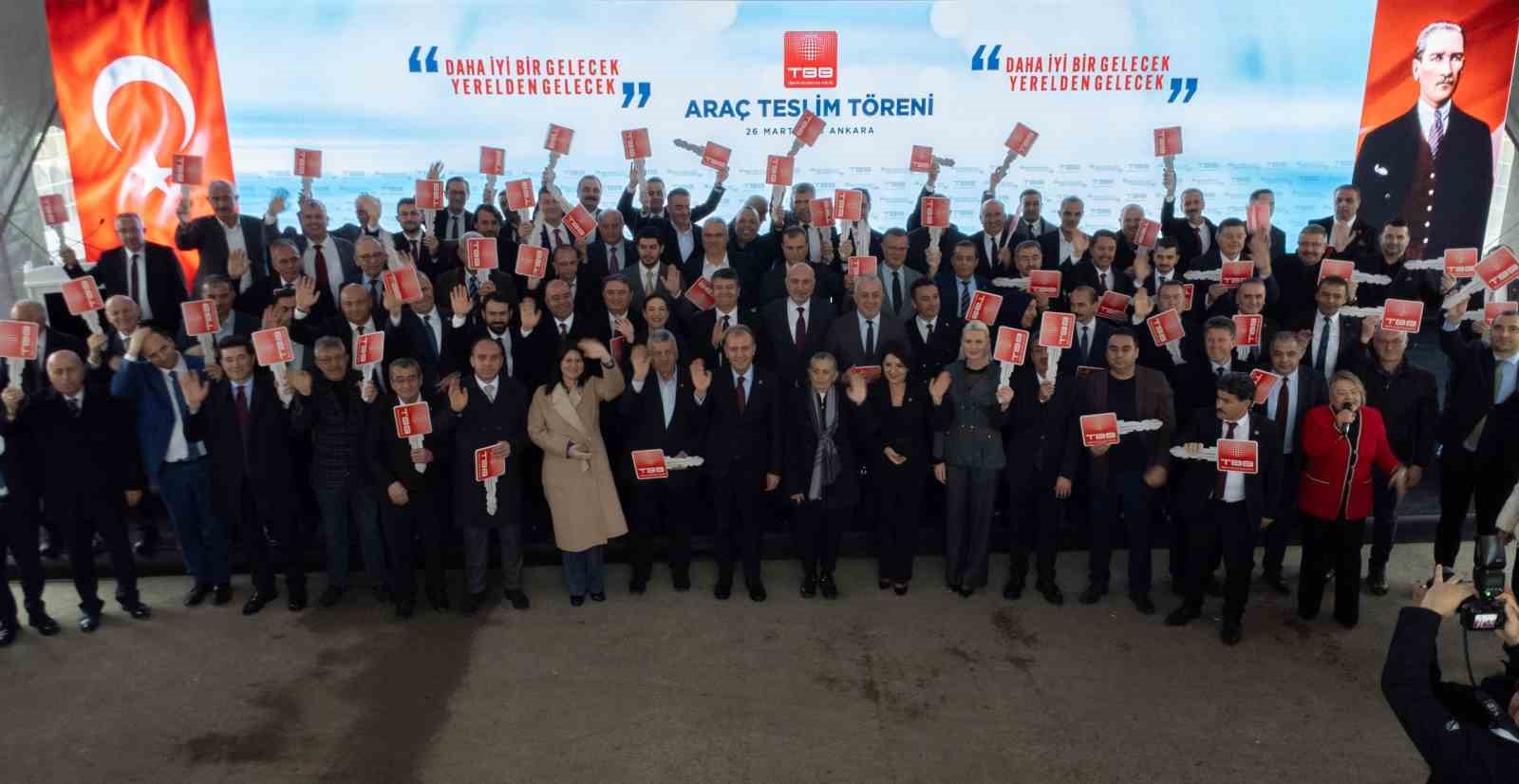 TBB’den 88 belediyeye 90 hizmet aracı desteği
