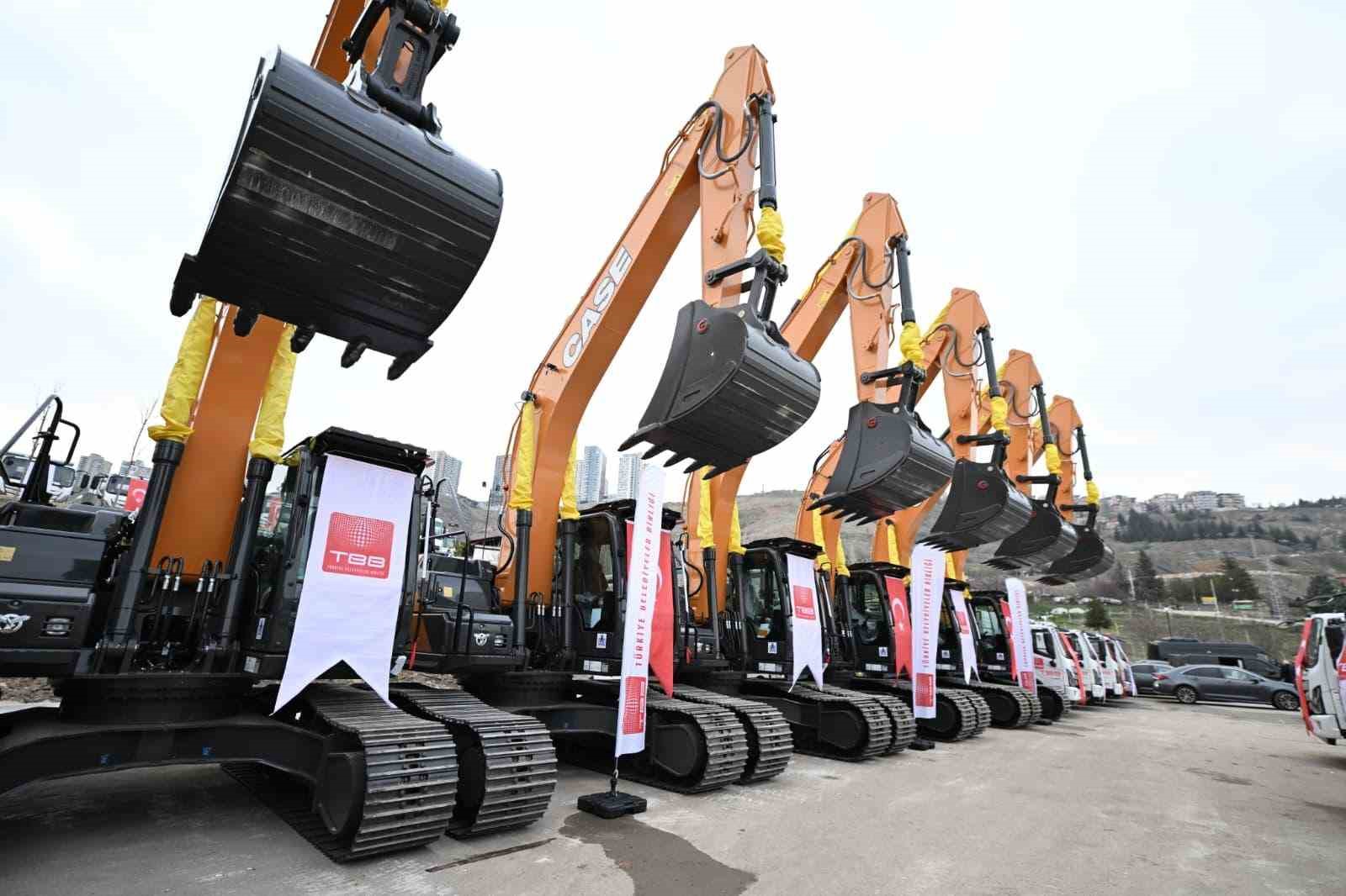 TBB’den 88 belediyeye 90 hizmet aracı desteği
