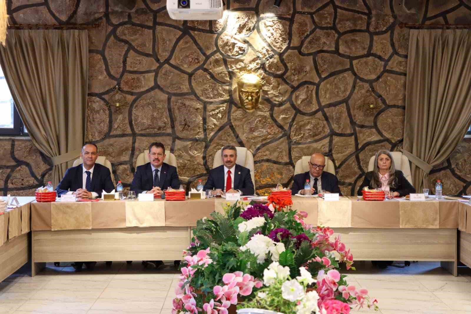 TBMM alt komisyonu İzmir’deki cezaevlerini inceledi
