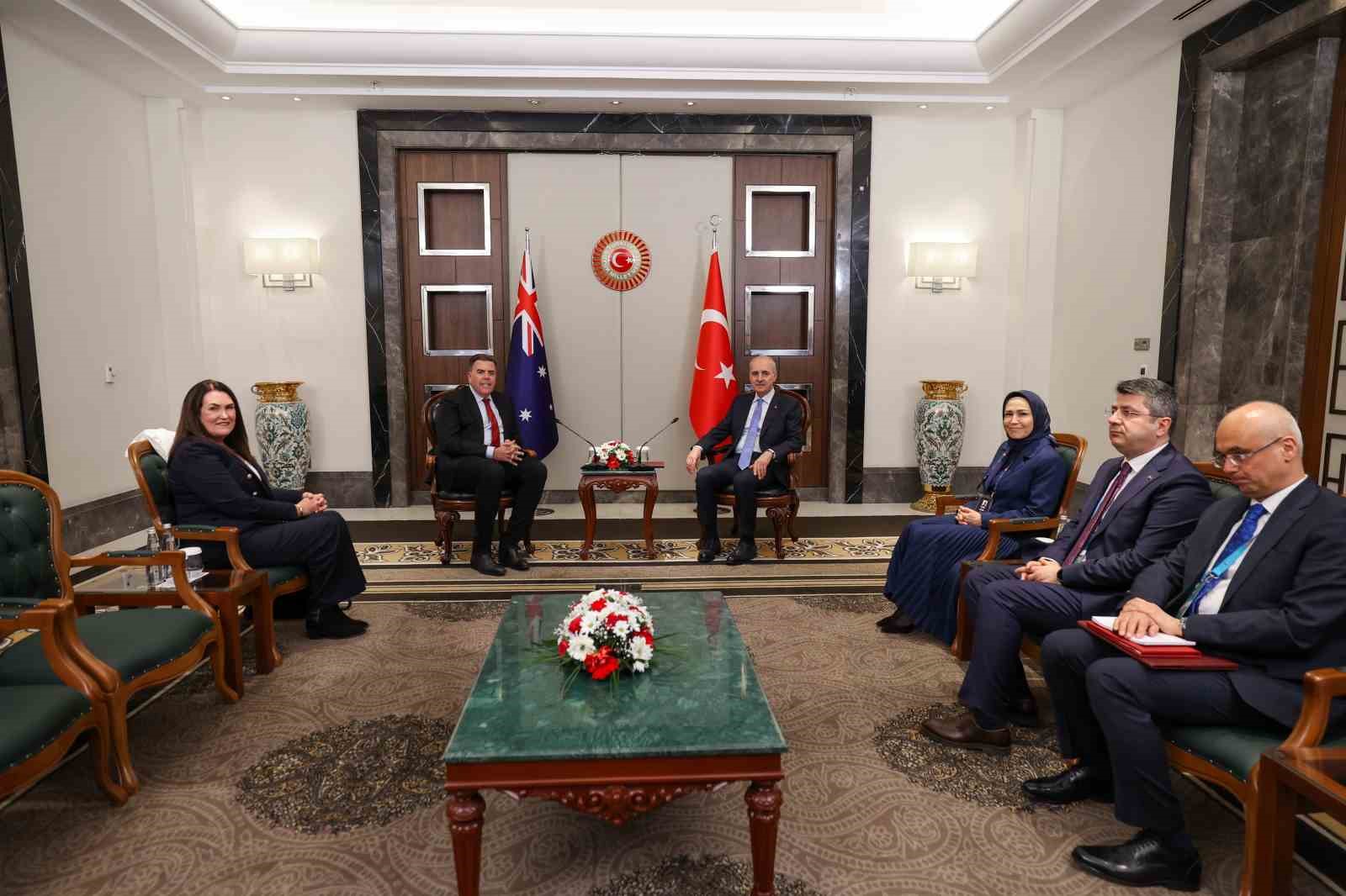 TBMM Başkanı Kurtulmuş, Avustralya Temsilciler Meclisi Başkanı Dick ile görüştü
