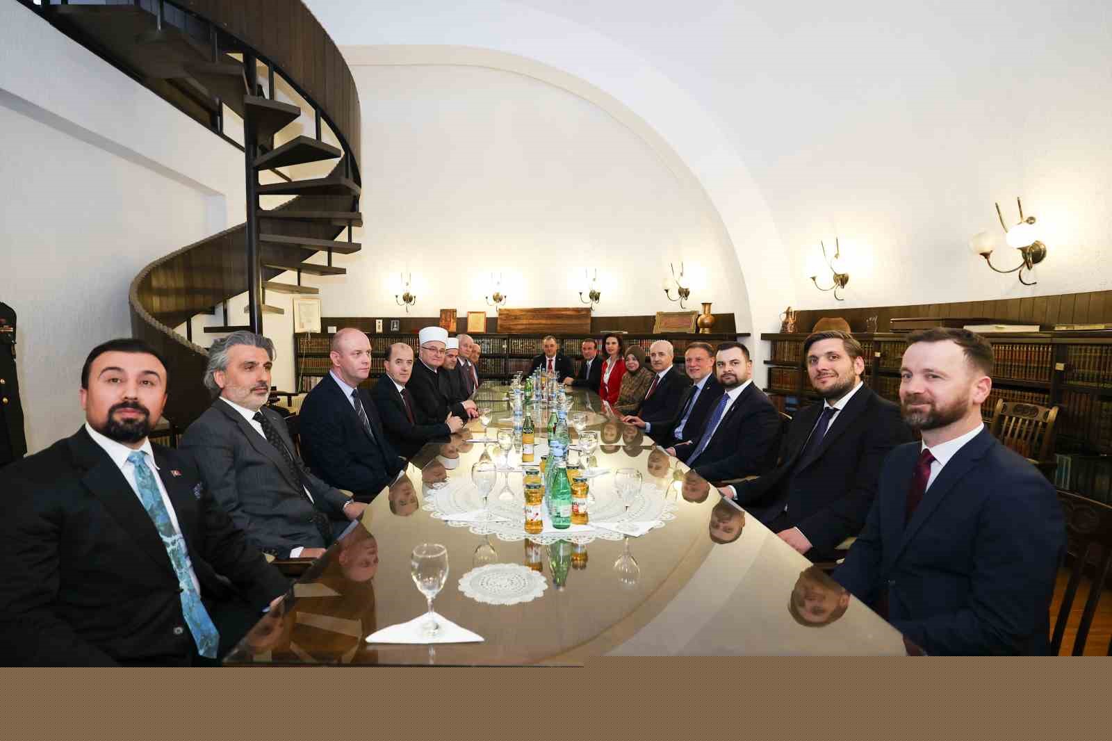 TBMM Başkanı Kurtulmuş: "Gazze soykırımı insanlığın ortak bir ayıbı olarak hepimizin gözü önündedir"
