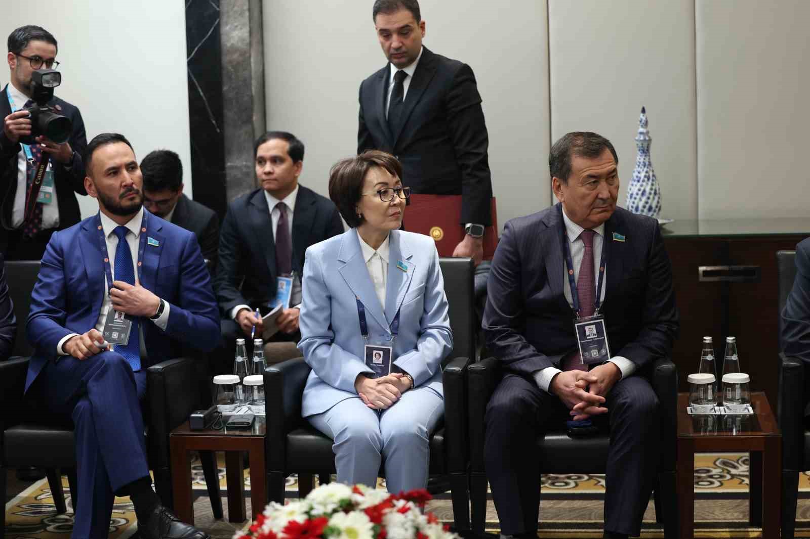 TBMM Başkanı Kurtulmuş, Kazakistan Parlamentosu Meclis Başkanı Koşanov ile görüştü
