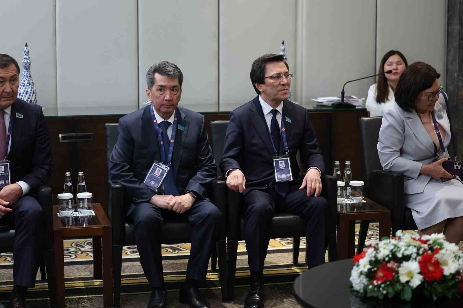 TBMM Başkanı Kurtulmuş, Kazakistan Parlamentosu Meclis Başkanı Koşanov ile görüştü
