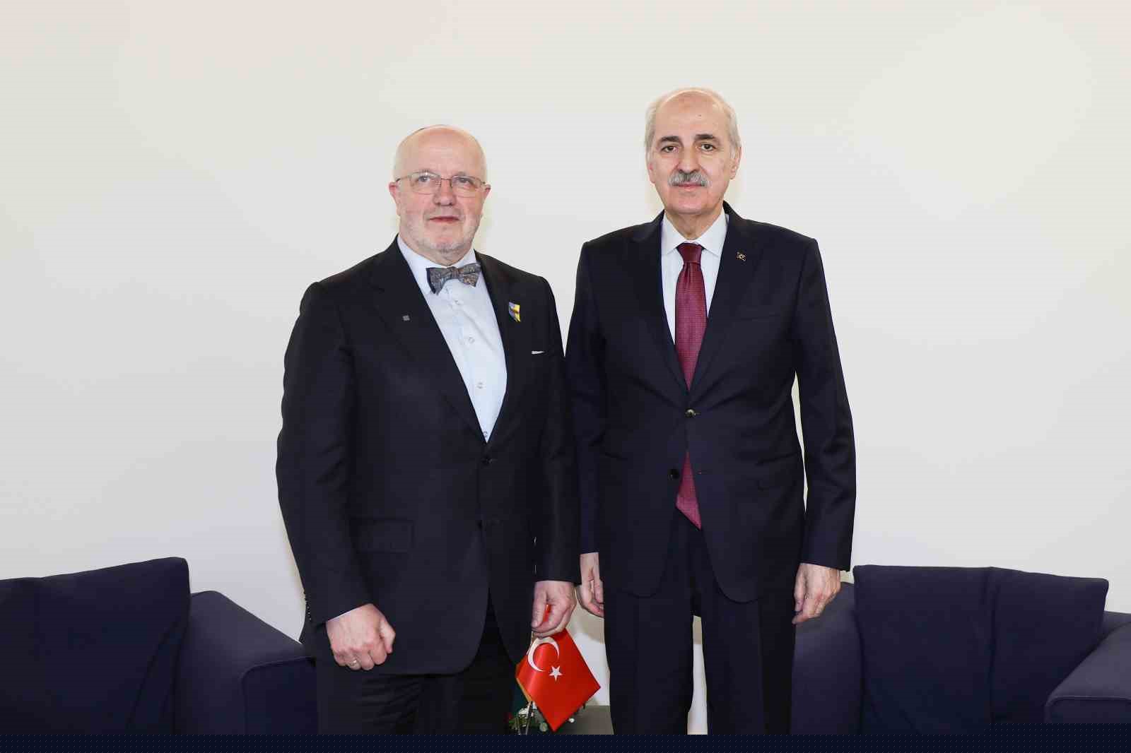 TBMM Başkanı Kurtulmuş, Litvanyalı mevkidaşı Olekas ile görüştü
TBMM Başkanı Kurtulmuş, Litvanyalı mevkidaşı Olekas ile görüştü