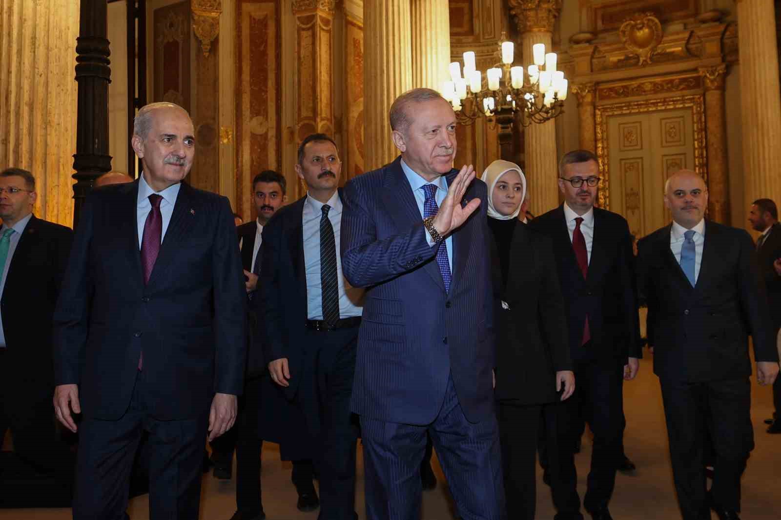 TBMM Başkanı Kurtulmuş: "Ümit ediyoruz ki bu ve benzeri toplantılarla dünya adil, hakkaniyetli, insaflı yeni bir sisteme kavuşabilir"
