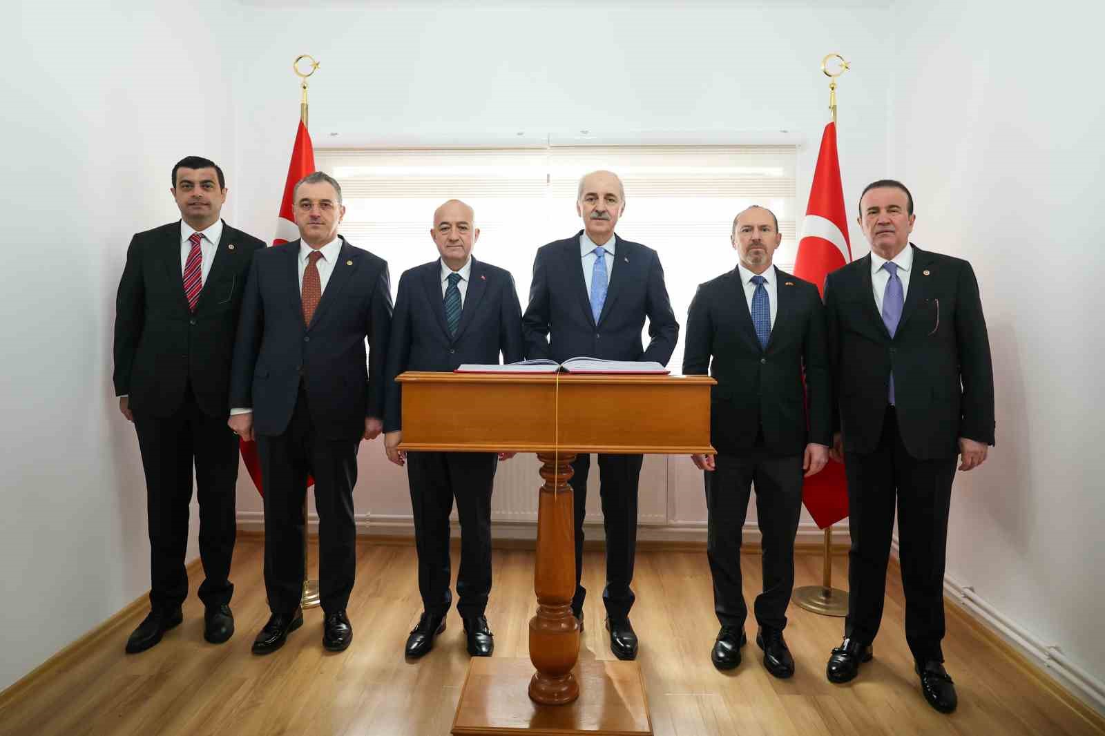 TBMM Başkanı Kurtulmuş’tan Bükreş Türk Şehitliğine ziyaret
