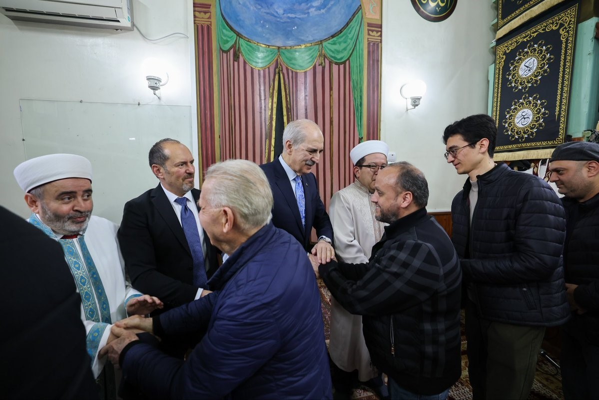 TBMM Başkanı Kurtulmuş’tan Bükreş’te Carol-Hunchiar Camii’ne ziyaret
