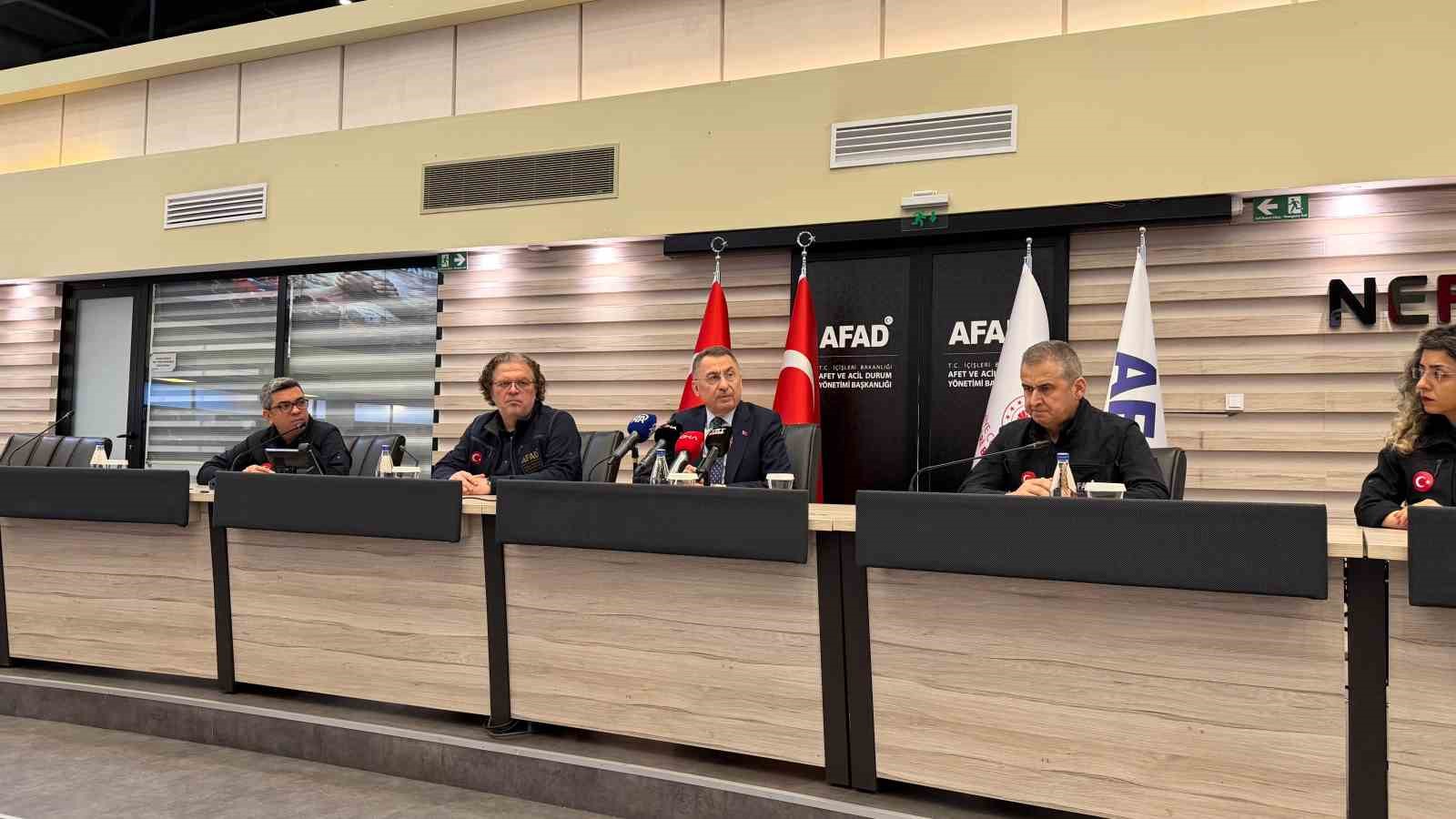 TBMM Dışişleri Komisyonu Başkanı Oktay: "650 bin personeli sahaya sürmek hiçbir ülkenin yapabileceği bir olay değil"
