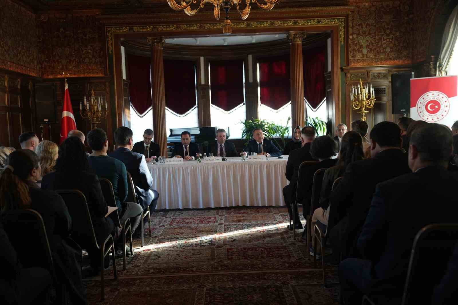 TBMM Dışişleri Komisyonu heyeti, ABD’de Türklerle buluştu
