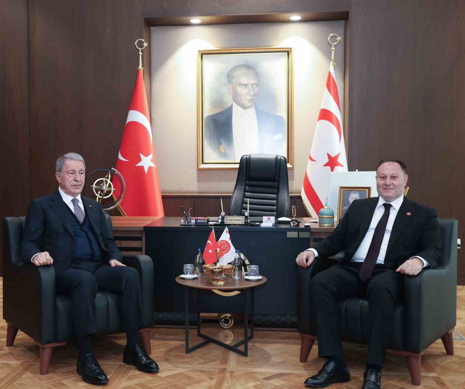 TBMM Milli Savunma Komisyonu Başkanı Akar, KKTC Cumhuriyet Meclis Başkanı Öztürkler ile görüştü
