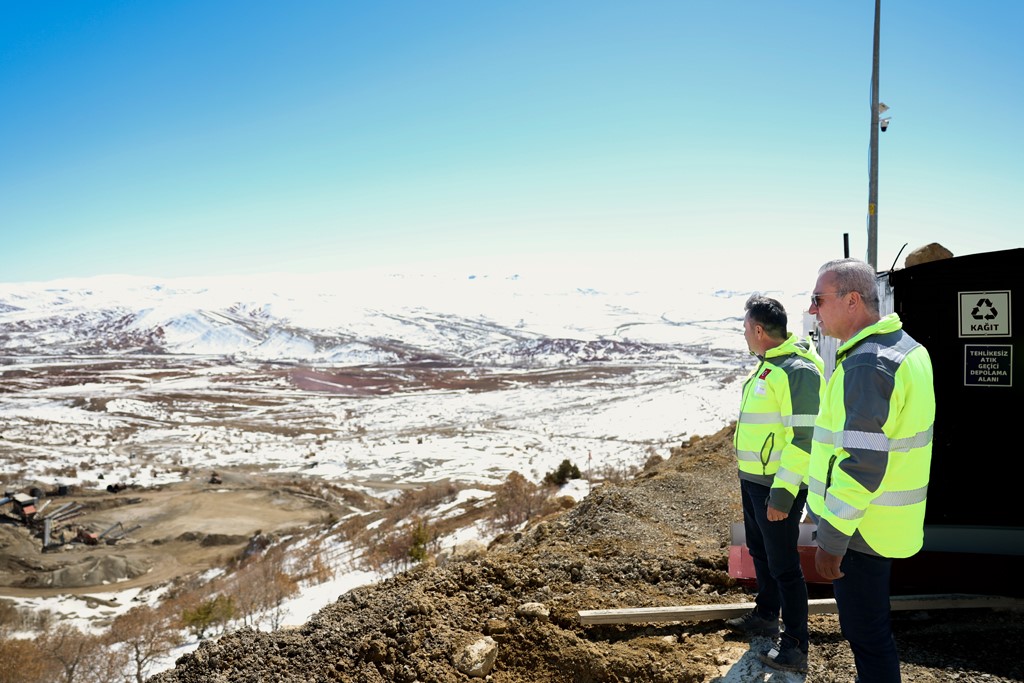 Tecer Taş Kırma ve Eleme Tesisi’nde yeni sezonun ilk patlatması yapıldı
