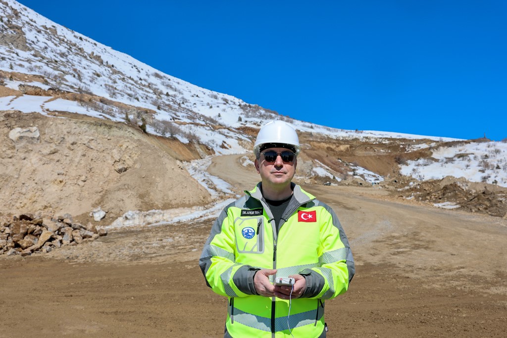 Tecer Taş Kırma ve Eleme Tesisi’nde yeni sezonun ilk patlatması yapıldı
