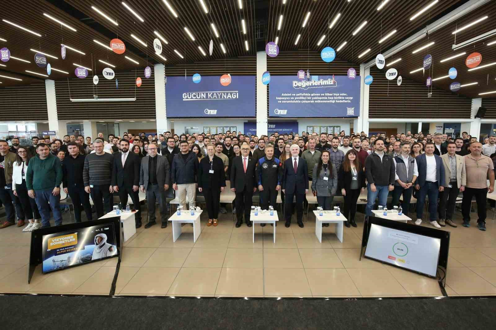 TEI, Vizyoner Sohbetler’de ilk Türk astronot Alper Gezeravcı’yı ağırladı
TEI, Vizyoner Sohbetler’de ilk Türk astronot Alper Gezeravcı’yı ağırladı