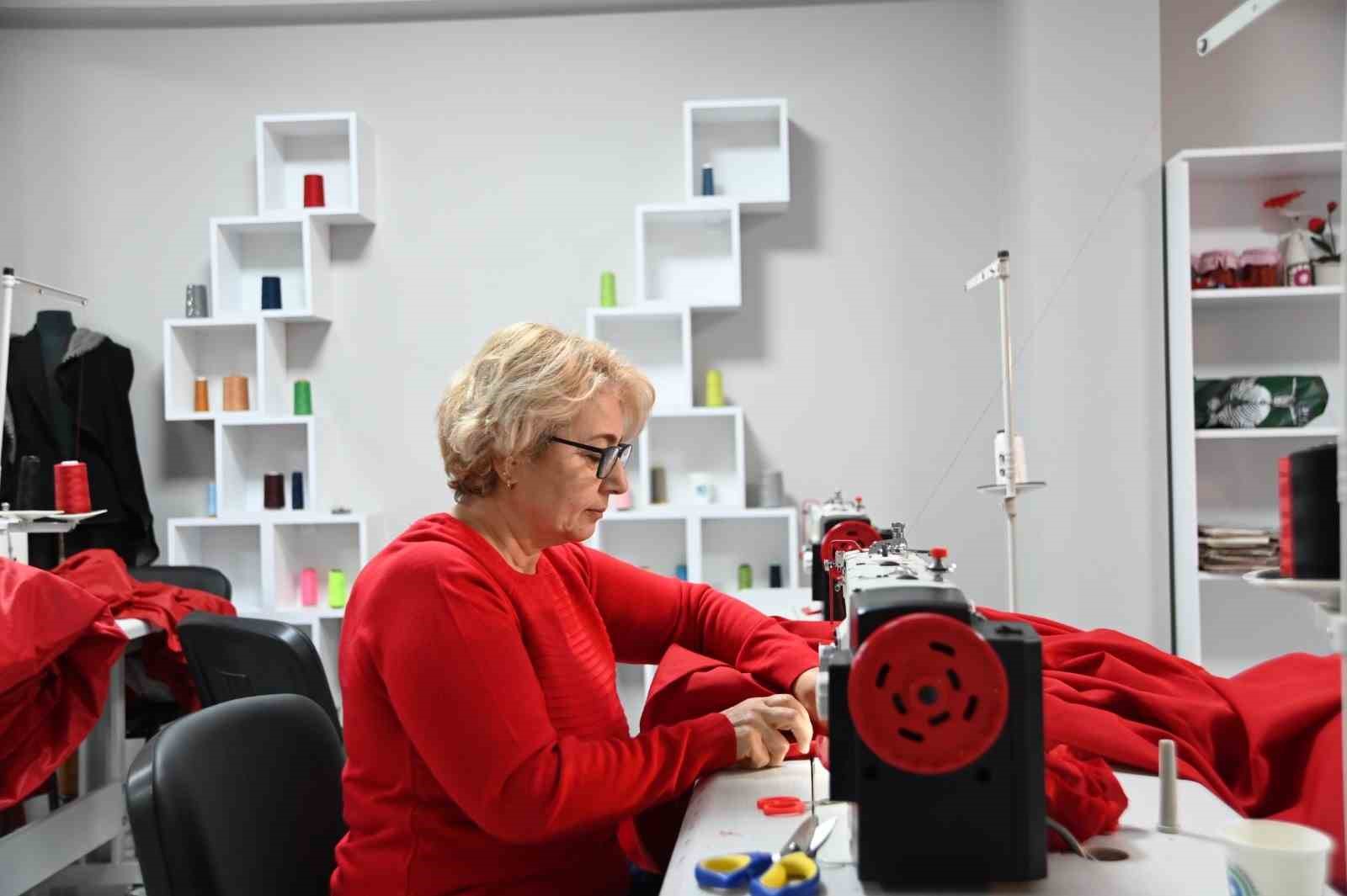 Tekirdağ Büyükşehir’den bayrağa saygı
