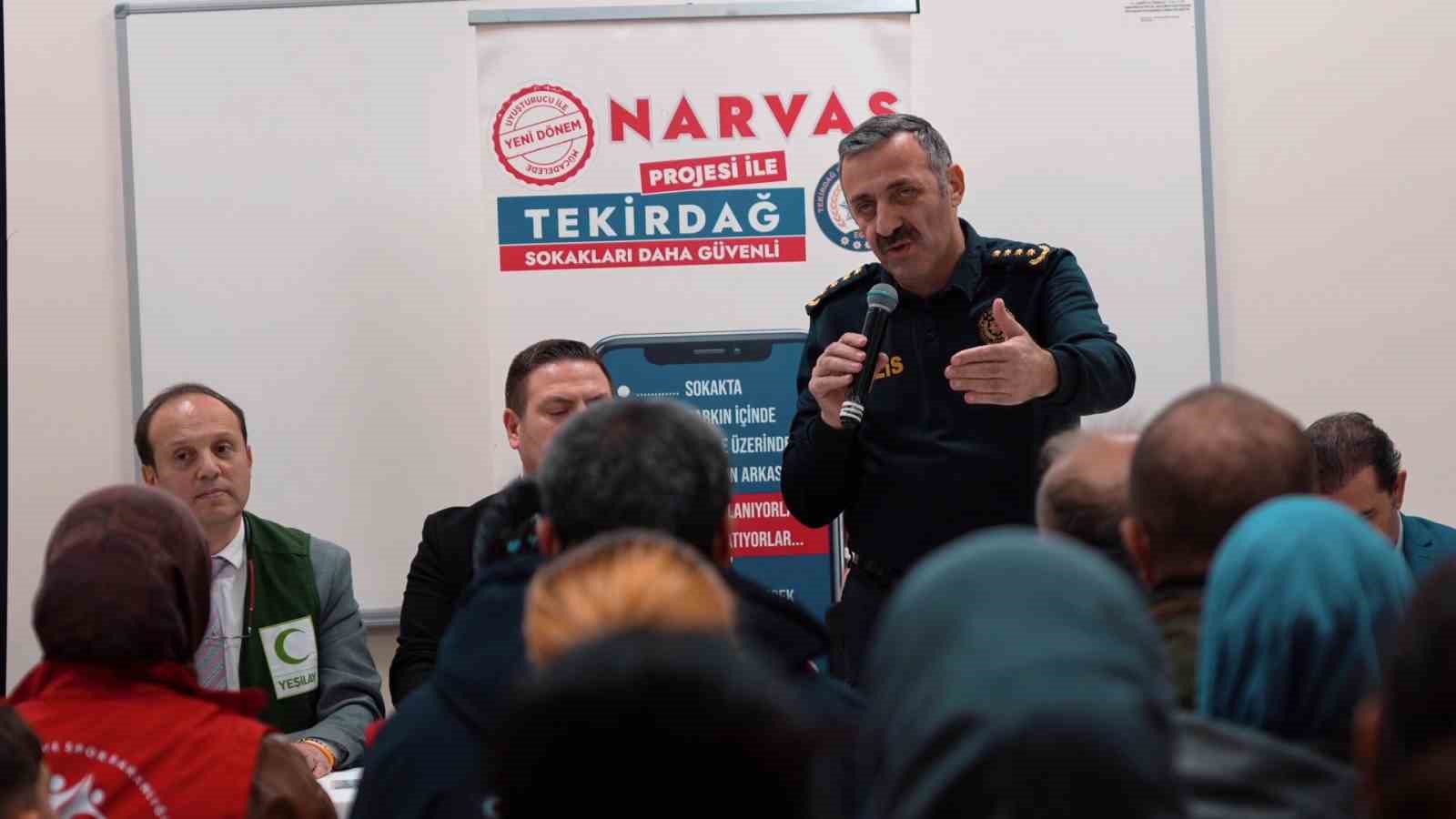 Tekirdağ Emniyeti sahada: Annelerle, gençlerle ve öğrencilerle buluştu
