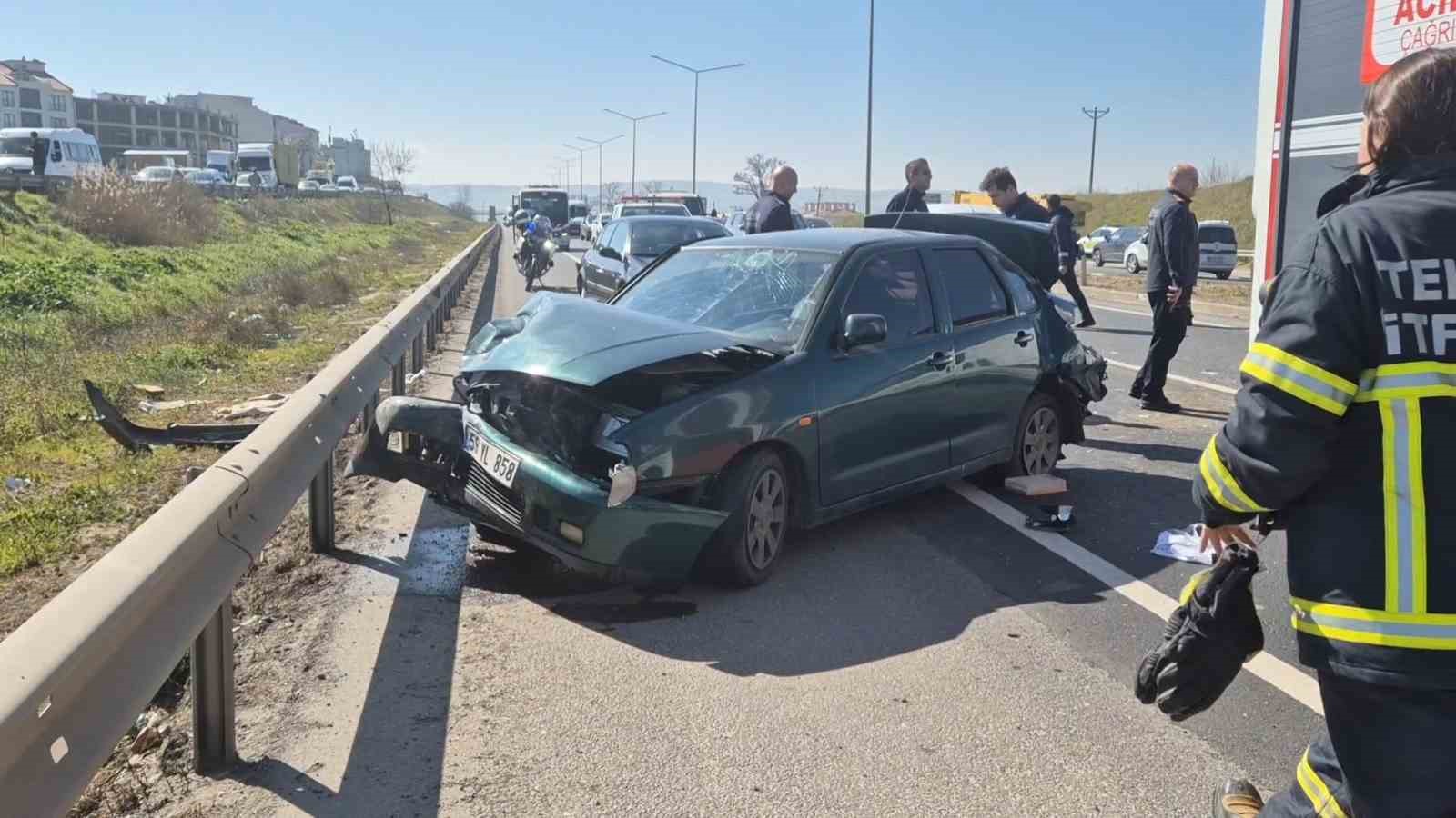 Tekirdağ’da 4 araçlı zincirleme kaza: 5 yaralı
