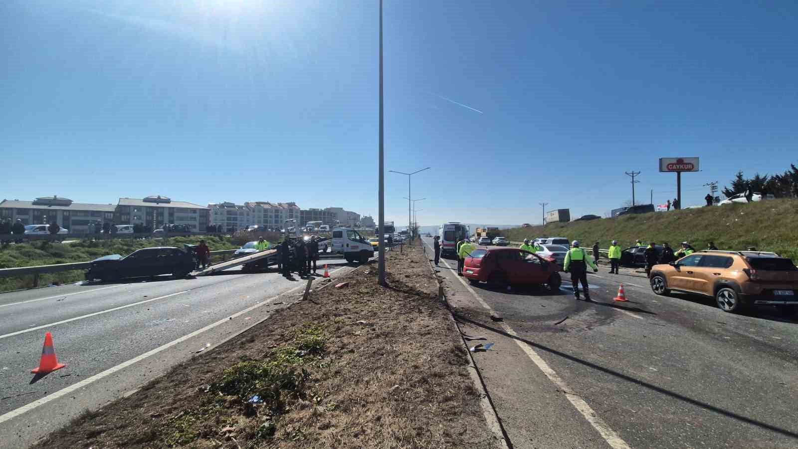 Tekirdağ’da 4 araçlı zincirleme kaza: 5 yaralı
