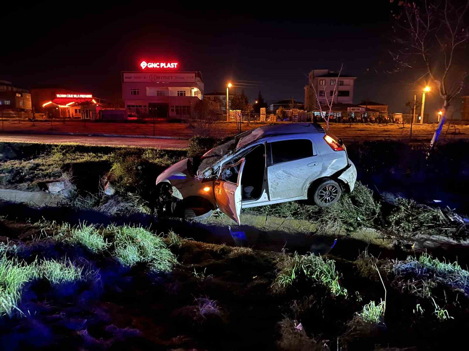 Tekirdağ’da alkollü sürücü su kanalına uçtu
