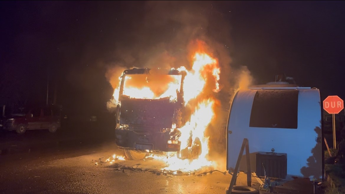 Tekirdağ’da beton pompası alev topuna döndü
