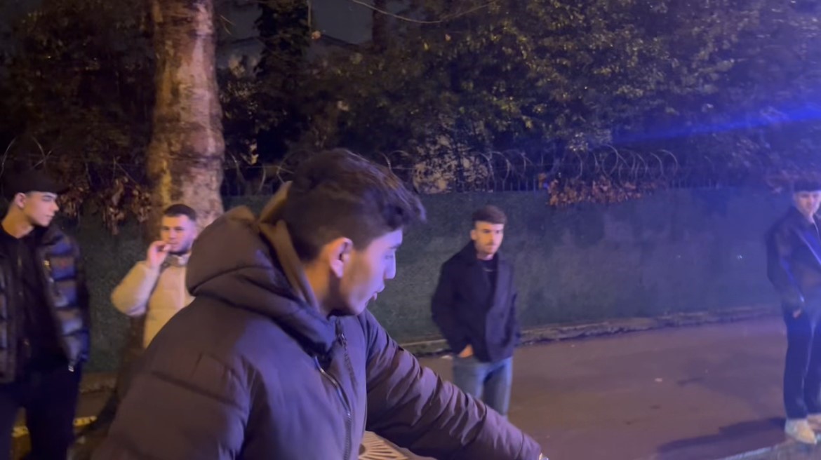 Tekirdağ’da çukura giren motosikletli genç yaralandı
