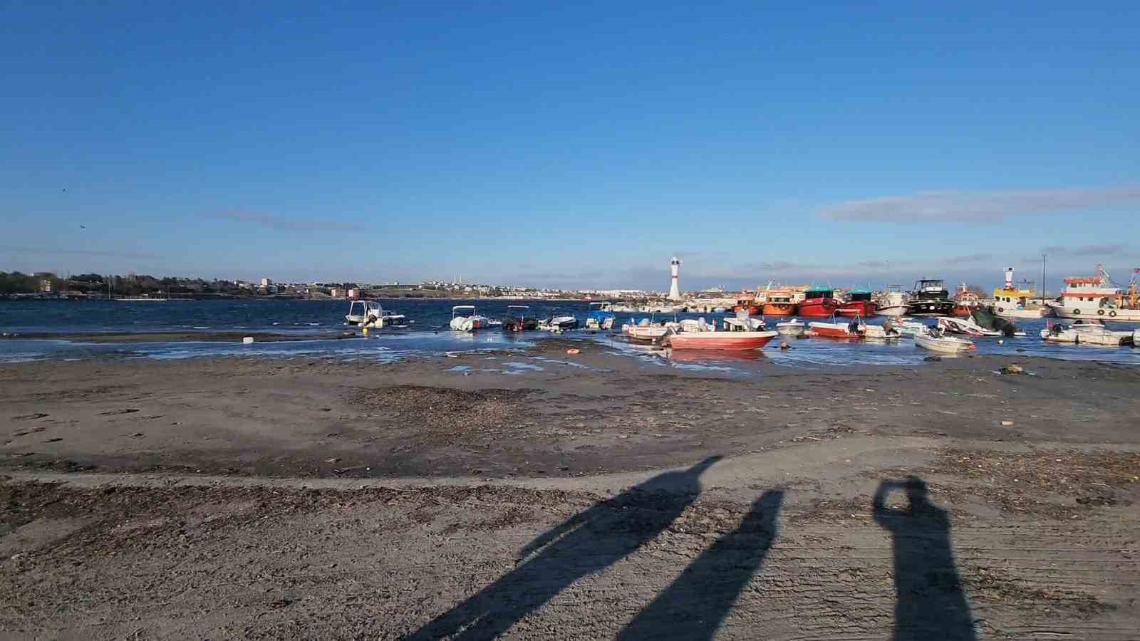 Tekirdağ’da deniz çekildi
