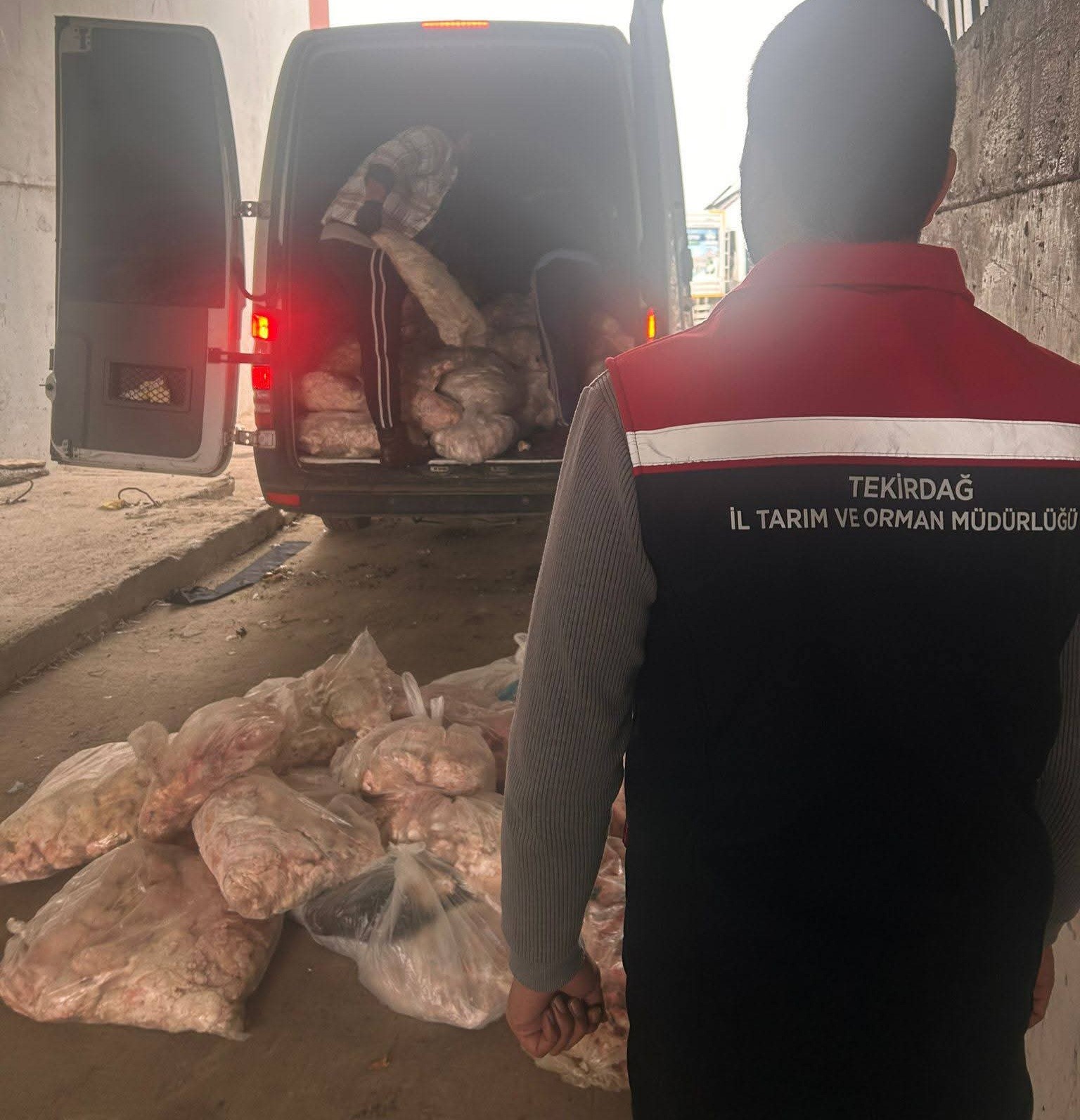 Tekirdağ’da etiketsiz 2 bin 800 kilogram hayvansal ürün imha edildi
