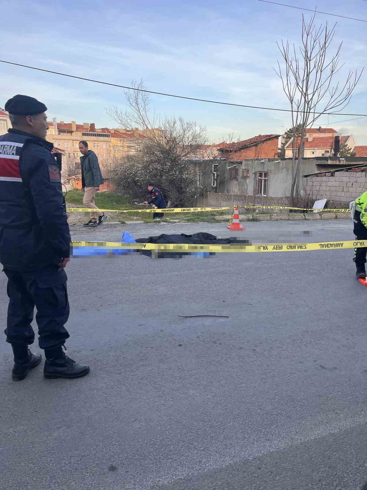 Tekirdağ’da feci kaza: Çöp toplayan kadın kamyonun altında can verdi
