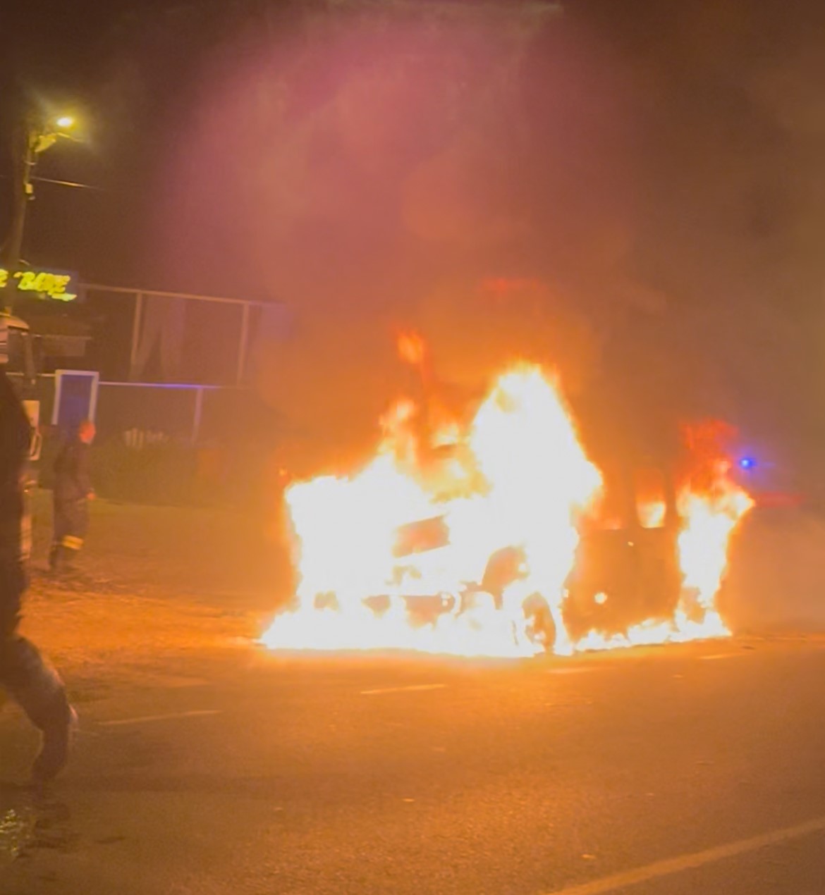 Tekirdağ’da korkutan yangın: Seyir halindeki araç alev topuna döndü
