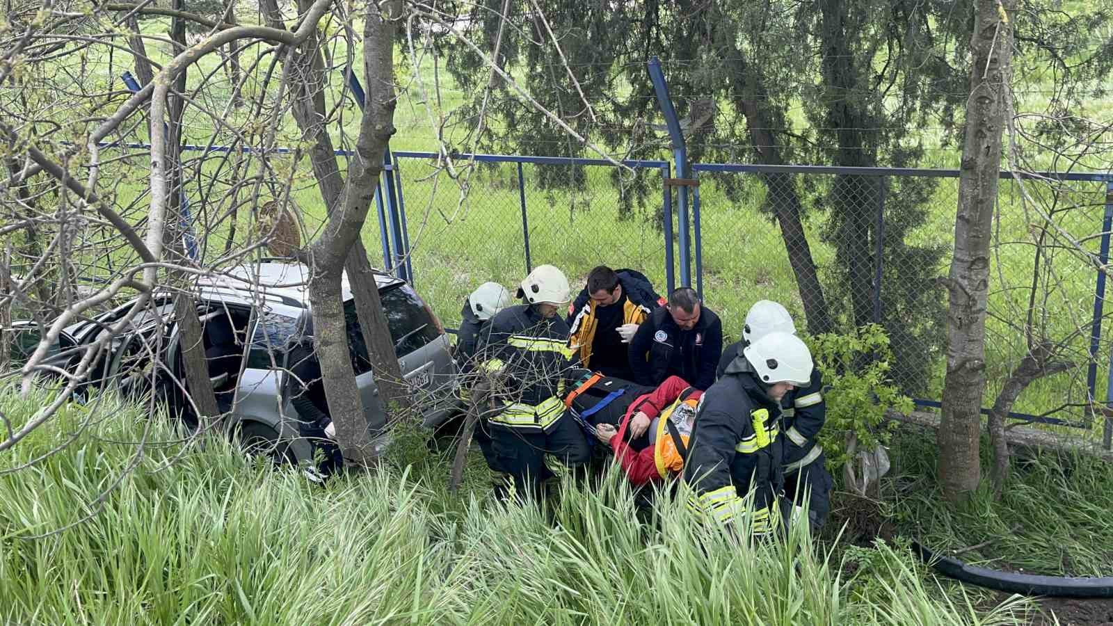 Tekirdağ’da şarampole uçan otomobilin sürücüsü hayatını kaybetti
