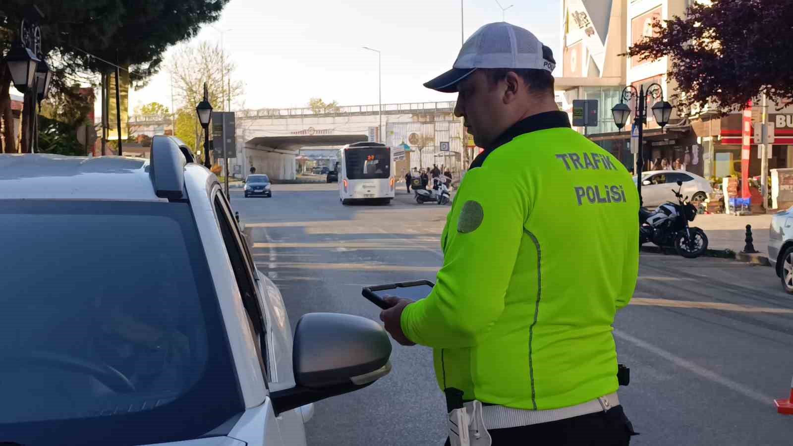 Tekirdağ’da trafik denetimi: 65 araç kontrol edildi
