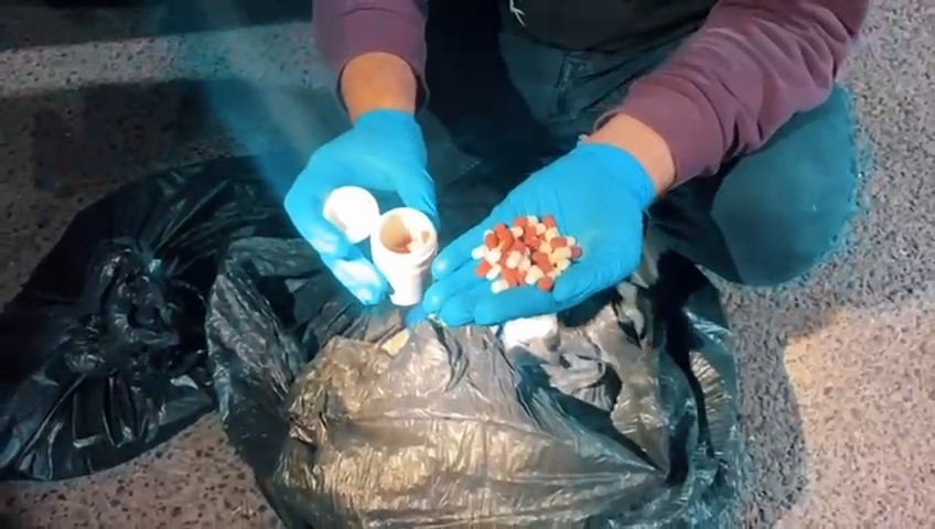 Tekirdağ’da zehir tacirlerine darbe
Tekirdağ’da zehir tacirlerine darbe