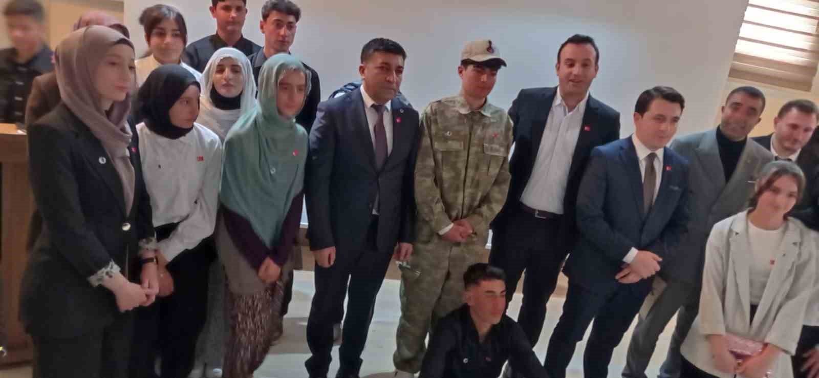 Tekman’da Çanakkale Zaferi’nin 111’nci yıldönümü töreni
