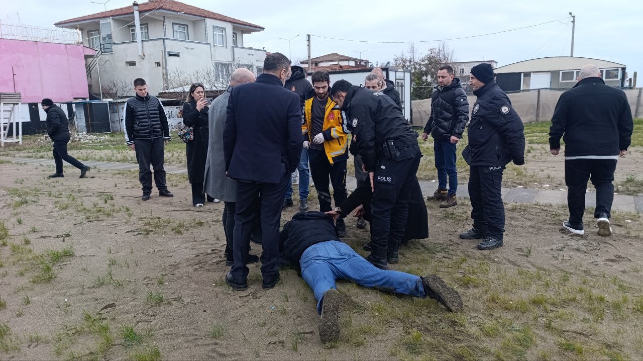 Telefonda başladı, sahilde bitti: Cinnet anlarında film gibi ikna operasyonu
