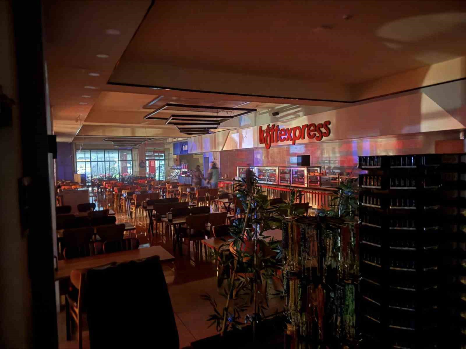 TEM’deki dinlenme tesisinde korkutan yangın
