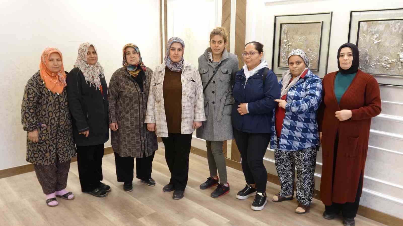 Temizlikçiydi patron oldu, 20 kadına istihdam sağladı
Temizlikçiydi patron oldu, 20 kadına istihdam sağladı