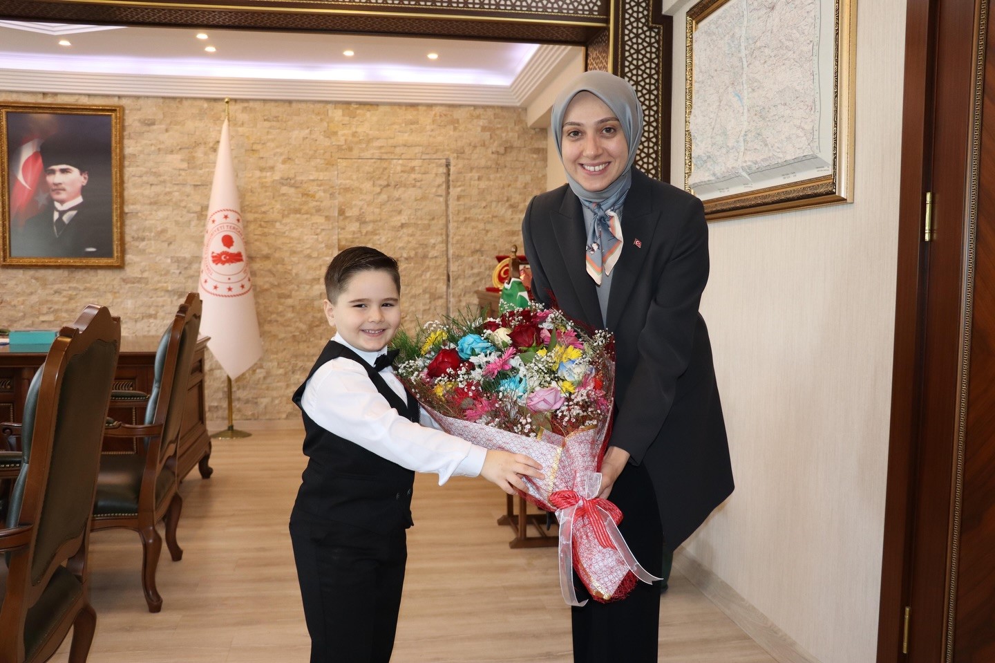 Tercan Kaymakamlığı’nda 23 Nisan coşkusu
