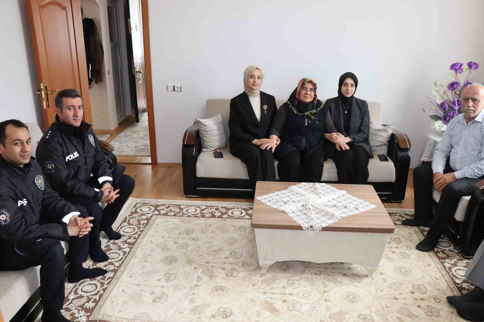 Tercan’da Polis Haftası etkinlikleri kapsamında ziyaretler gerçekleştirildi
