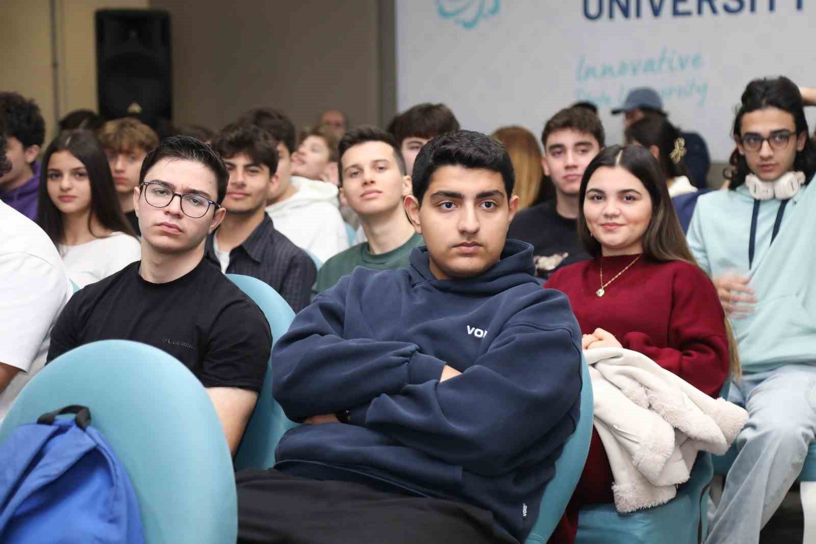 "Tercihten Önce Üniversiteni Yaşa" projesi özel lise öğrencilerini ağırlıyor
