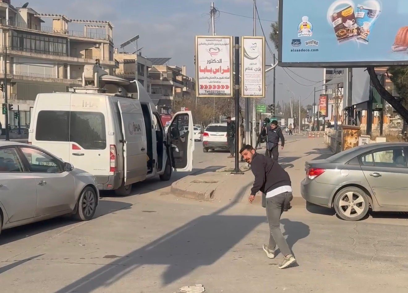 Terör örgütü SDG, Halep’te İhlas Haber Ajansı canlı yayın aracına ateş açtı
