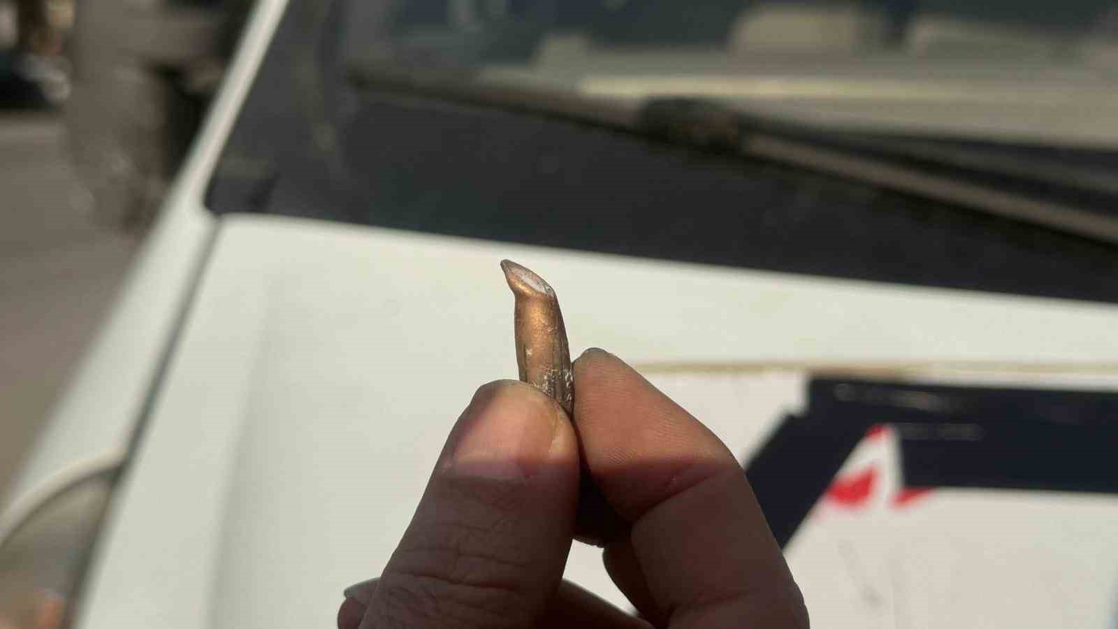 Terör örgütü SDG, Halep’te İhlas Haber Ajansı canlı yayın aracına ateş açtı
