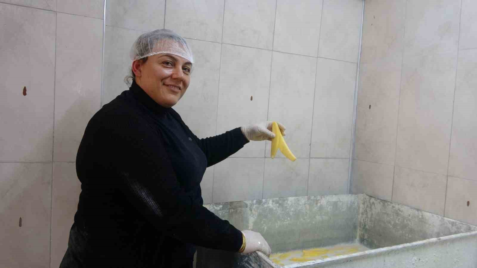 Tescilli lezzet kabak tatlısı depremzede ailenin ellerinde lezzet buluyor
