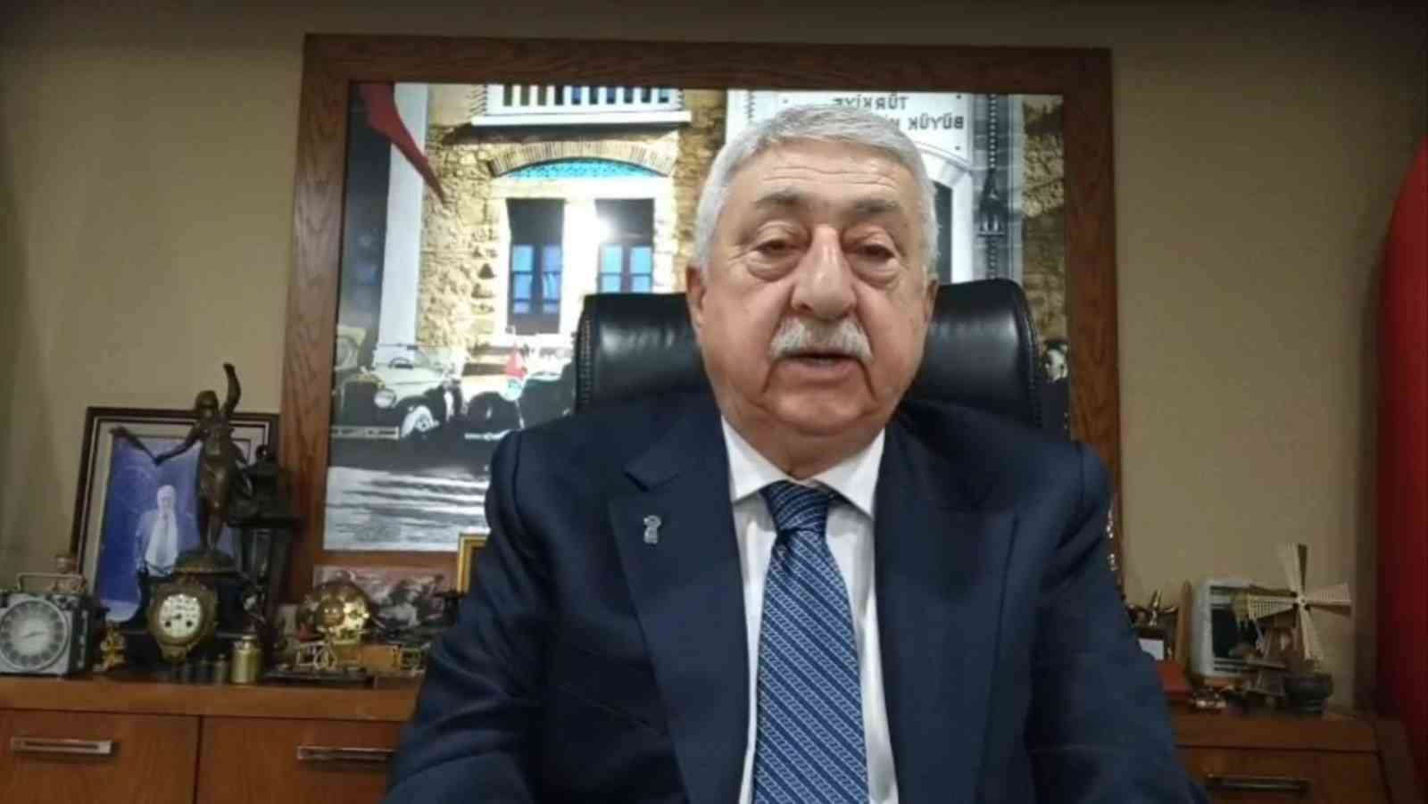 TESK Başkanı Palandöken’den depremzede esnafa verilen kredilerin ödeme süresinin uzatılması için çağrı
TESK Başkanı Palandöken’den depremzede esnafa verilen kredilerin ödeme süresinin uzatılması için çağrı