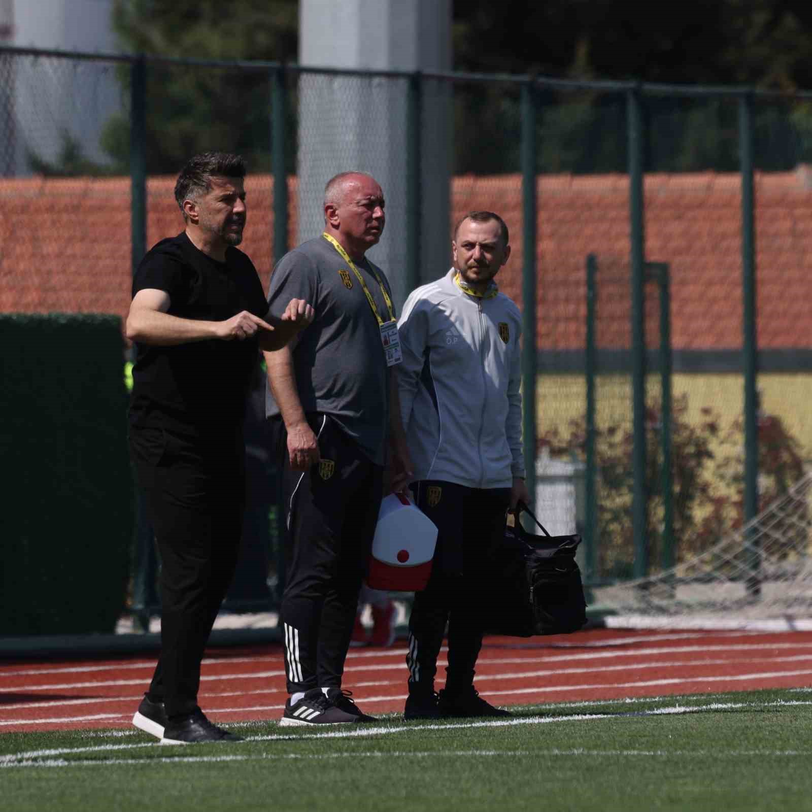 TFF 2. Lig: Aliağa FK: 0 - Bursaspor: 5
