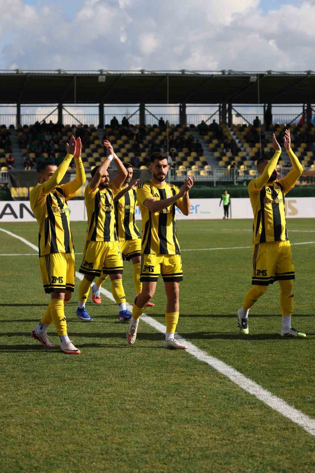 TFF 2. Lig Aliağa FK: 2 - Mardin 1969 Spor: 0
