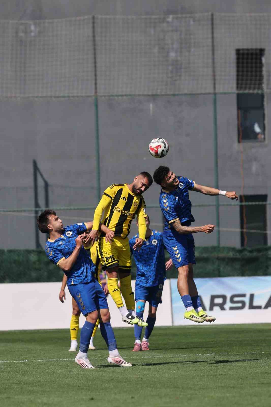 TFF 2. Lig: Aliağa FK: 5 - Menemen FK: 0
