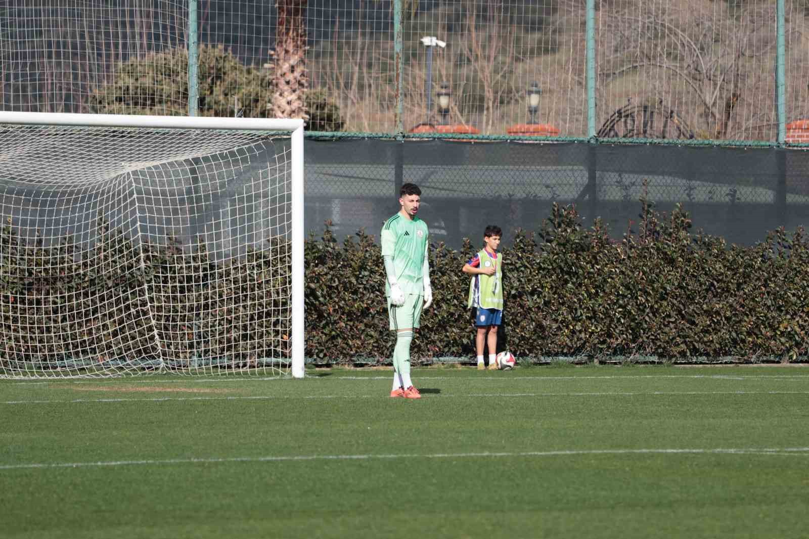 TFF 2. Lig: Altınordu: 0 - Adana 01 Futbol Kulübü: 3
