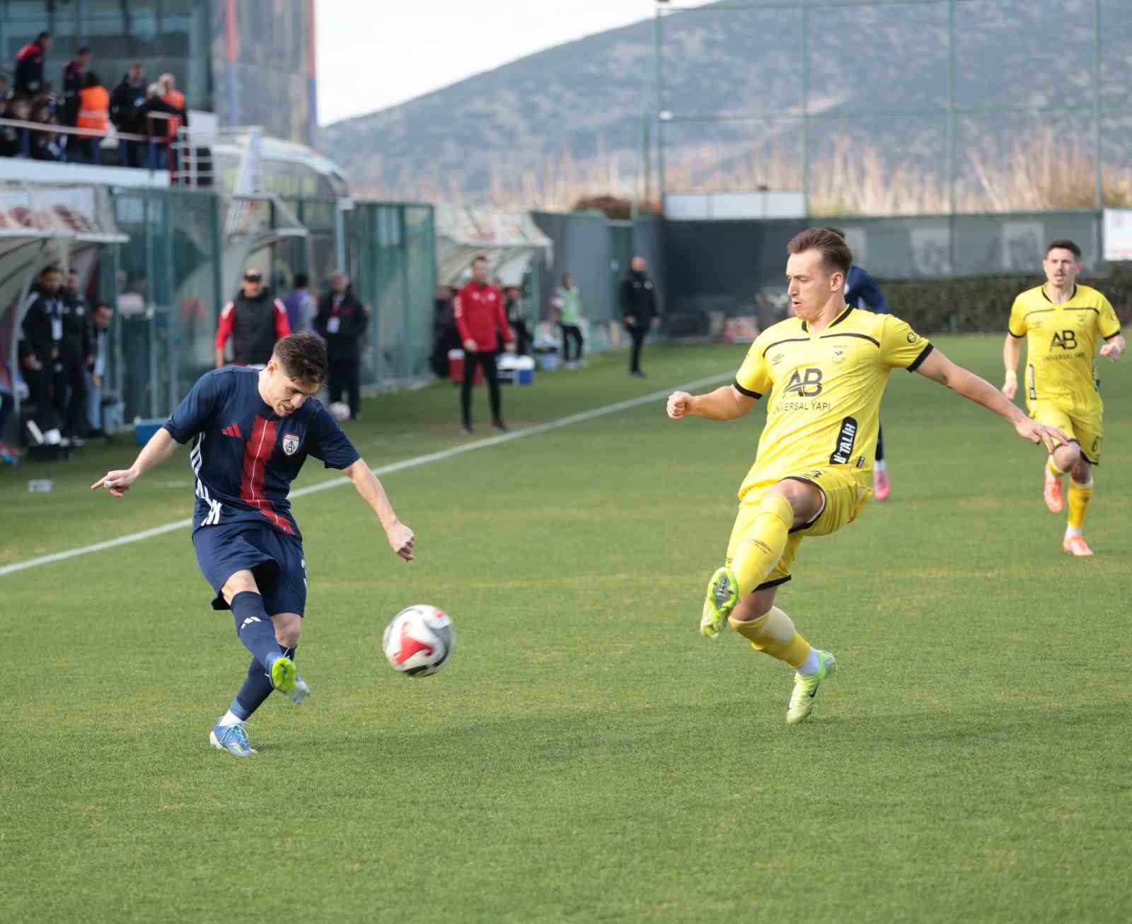 TFF 2. Lig: Altınordu: 0 - Adana 01 Futbol Kulübü: 3
